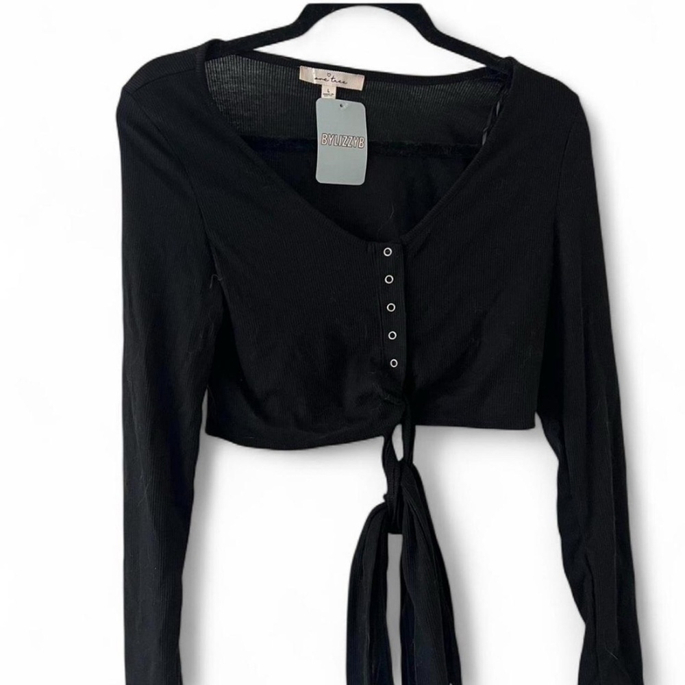 Black Women's Crop Top